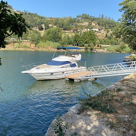 Aquadouro Yacht Radames - Sleep Boat Experience Otel Castelo de Paiva Dış mekan fotoğraf