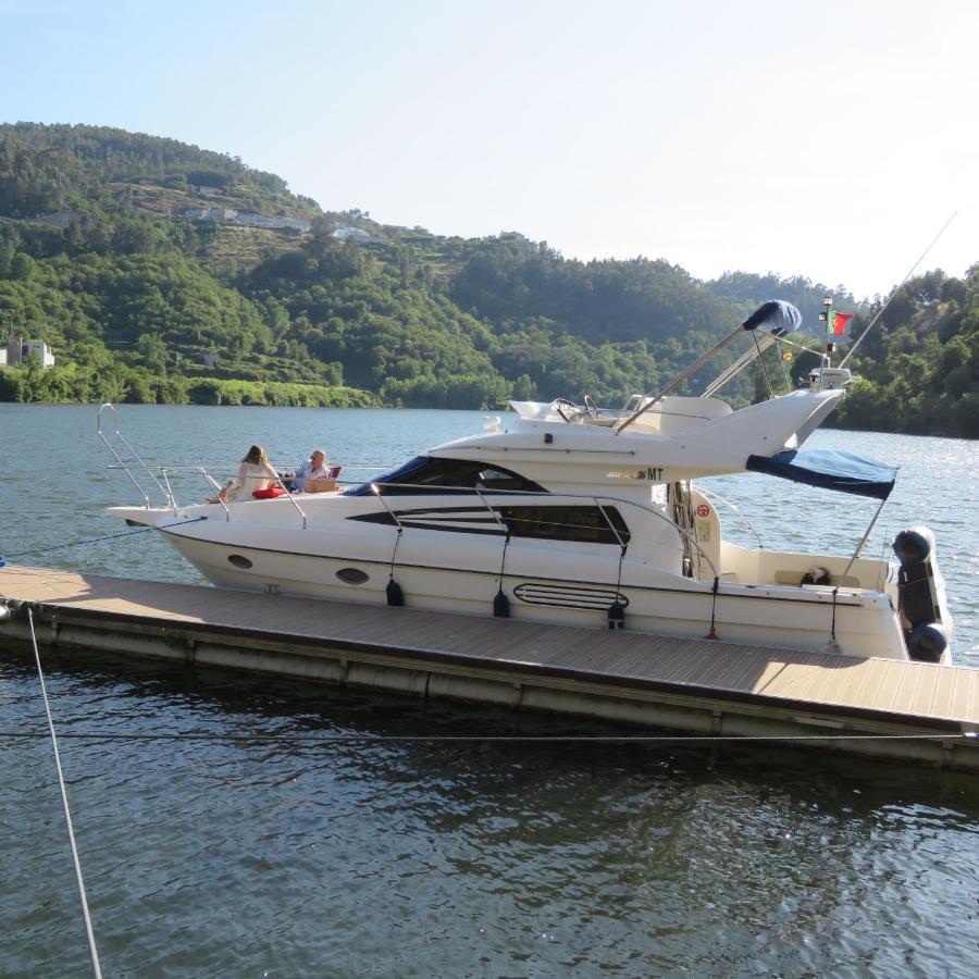 Aquadouro Yacht Radames - Sleep Boat Experience Otel Castelo de Paiva Dış mekan fotoğraf