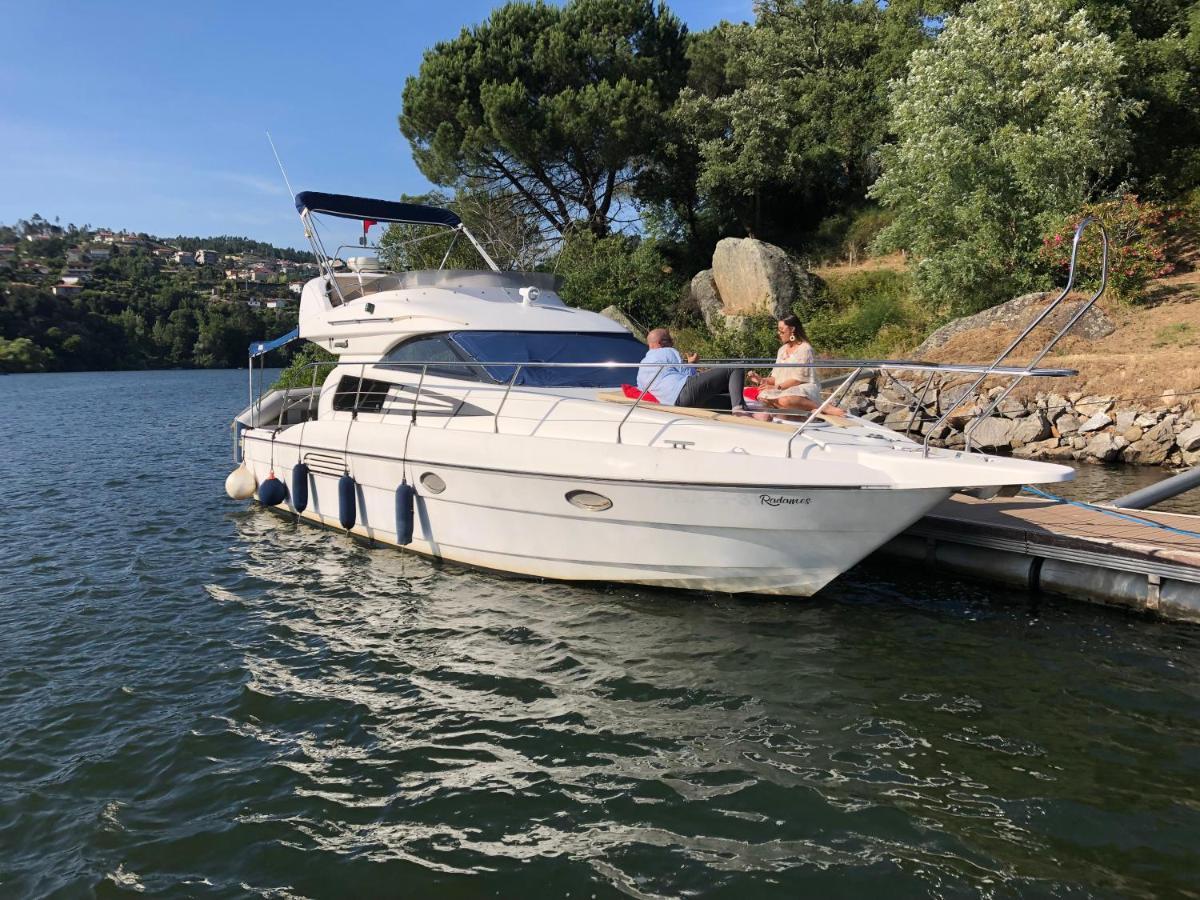 Aquadouro Yacht Radames - Sleep Boat Experience Otel Castelo de Paiva Dış mekan fotoğraf