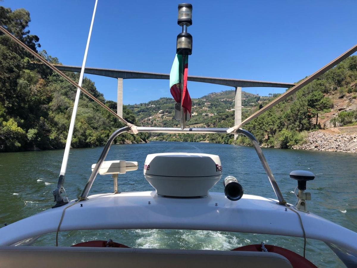 Aquadouro Yacht Radames - Sleep Boat Experience Otel Castelo de Paiva Dış mekan fotoğraf