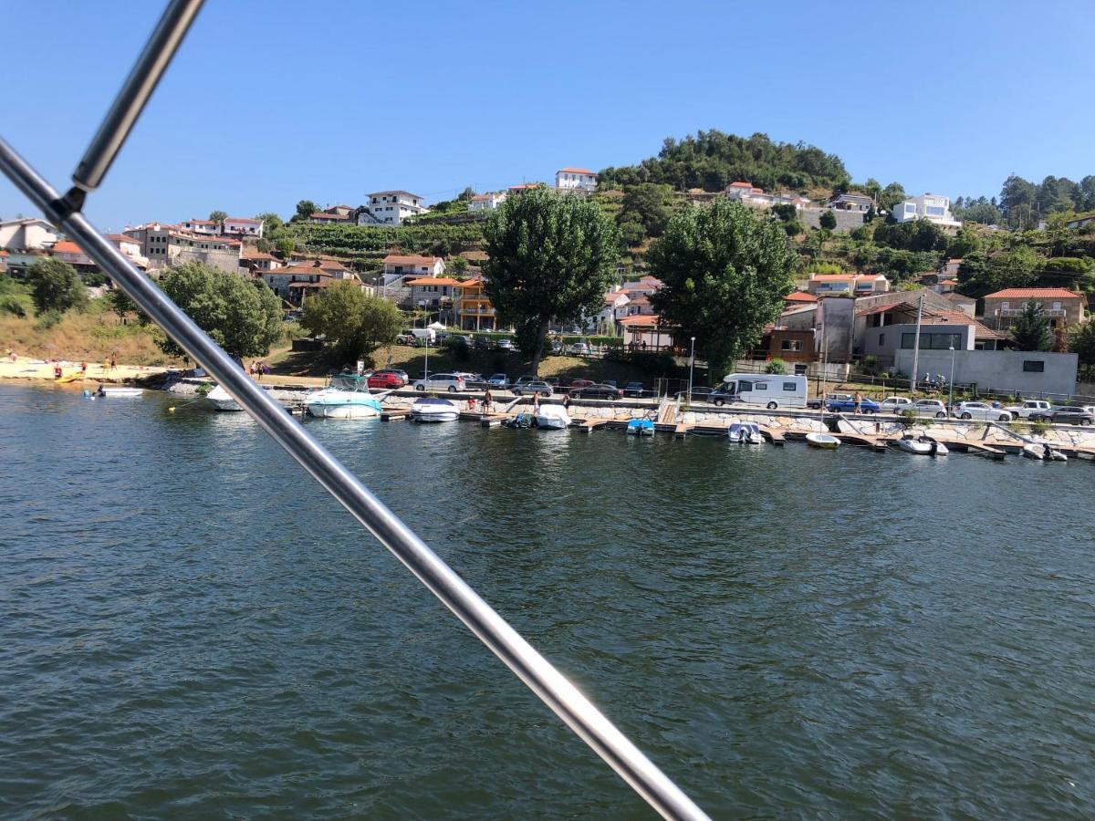 Aquadouro Yacht Radames - Sleep Boat Experience Otel Castelo de Paiva Dış mekan fotoğraf