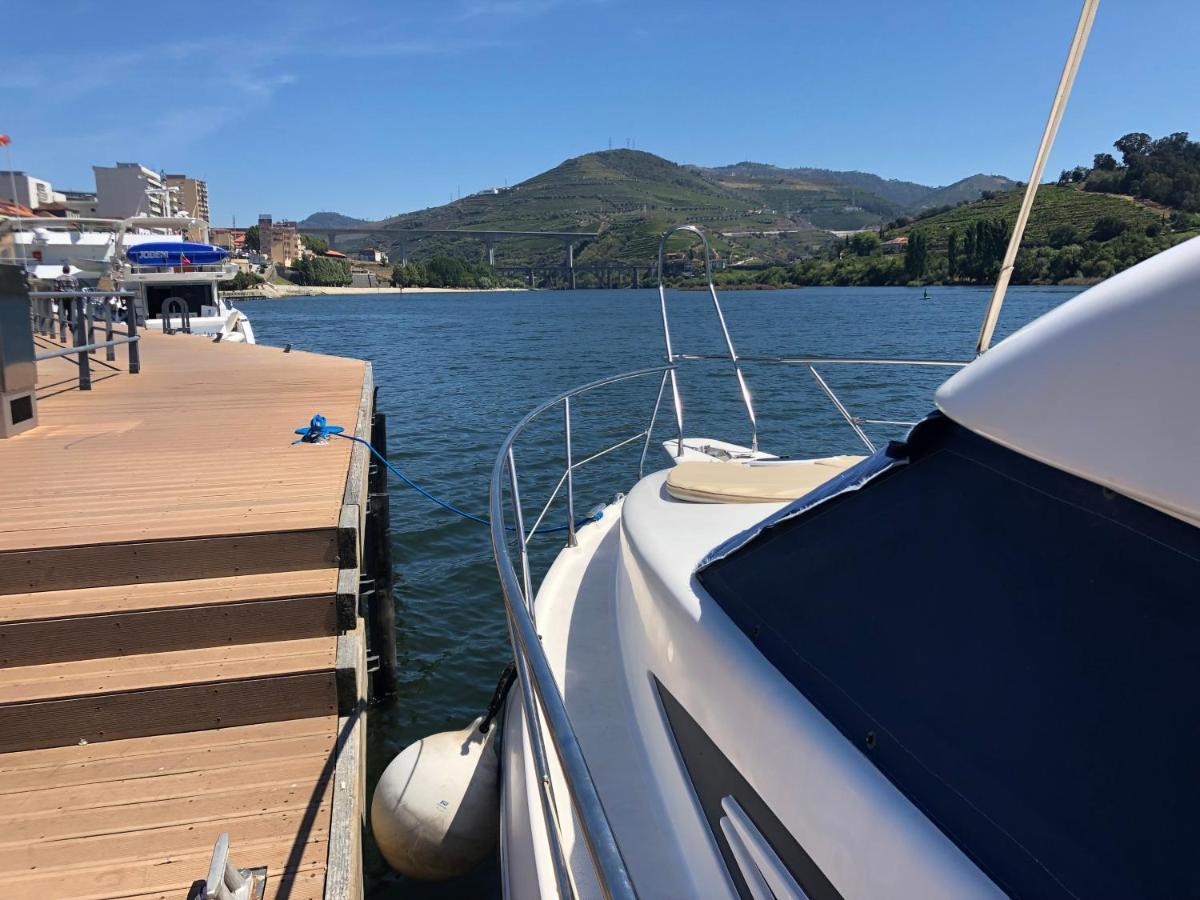 Aquadouro Yacht Radames - Sleep Boat Experience Otel Castelo de Paiva Dış mekan fotoğraf