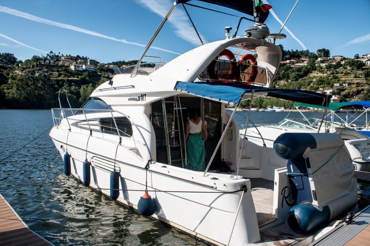 Aquadouro Yacht Radames - Sleep Boat Experience Otel Castelo de Paiva Dış mekan fotoğraf