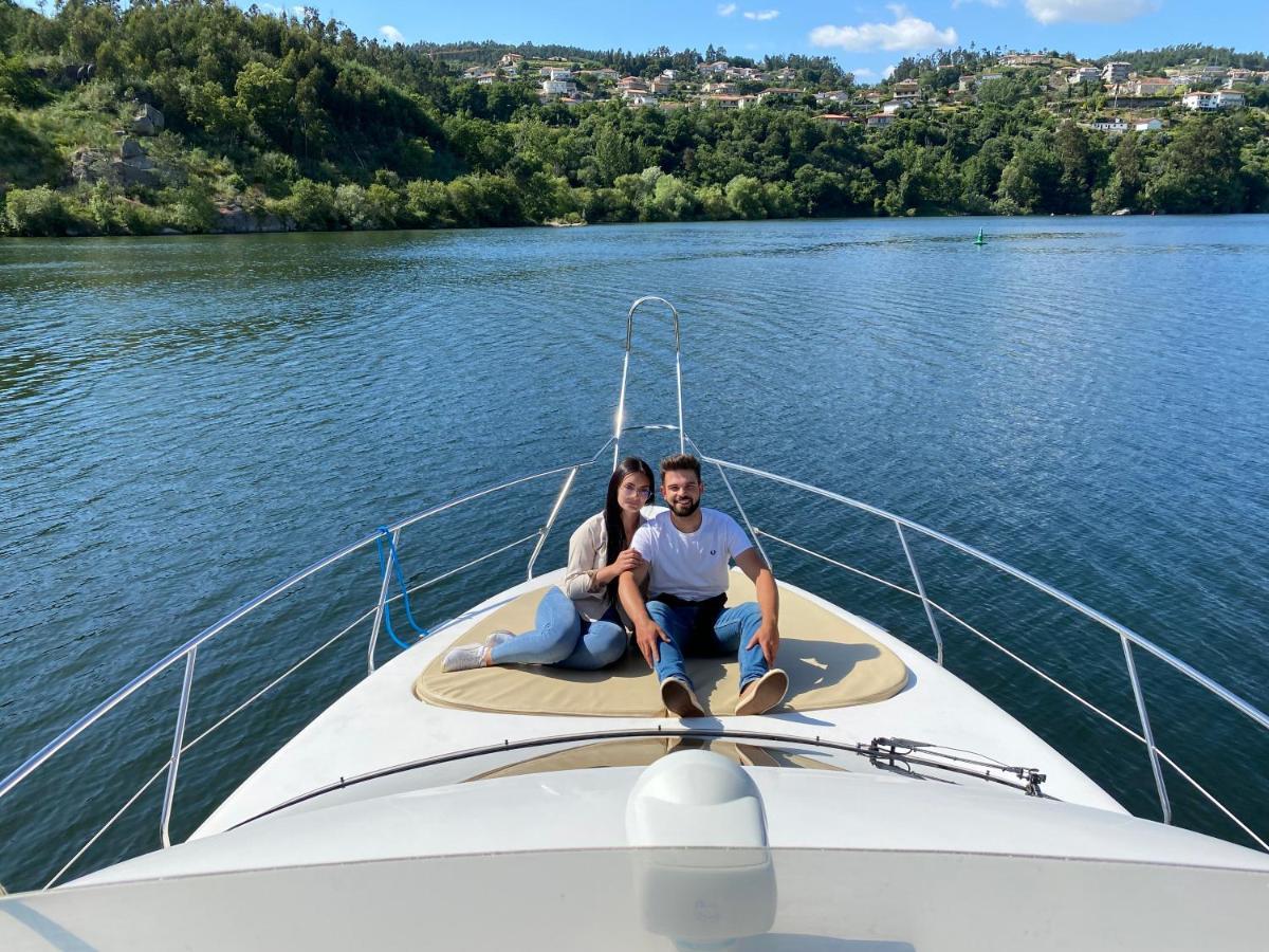 Aquadouro Yacht Radames - Sleep Boat Experience Otel Castelo de Paiva Dış mekan fotoğraf